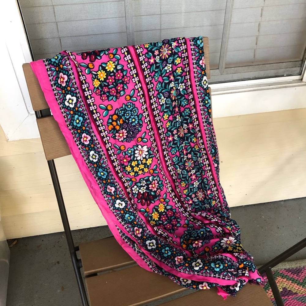 Vera Bradley scarf/wrap brand new pattern